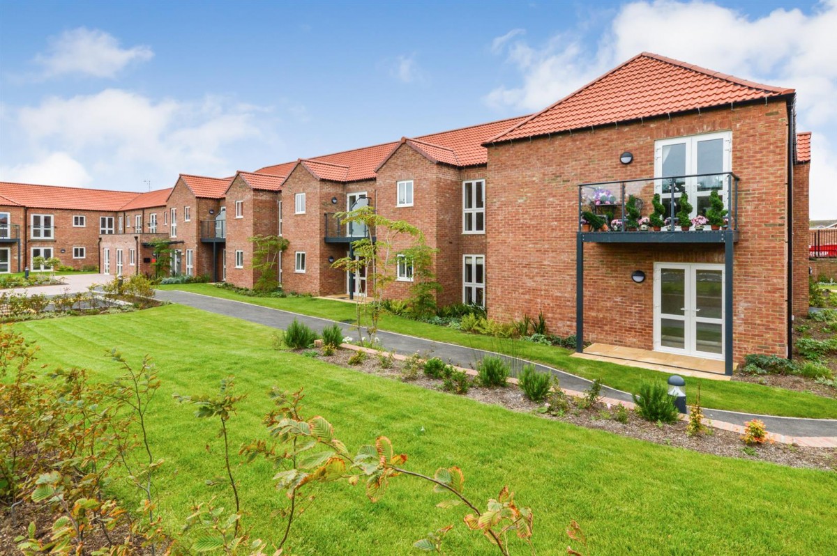 Brigg Court, Chantry Gardens, Filey, YO14 9FB