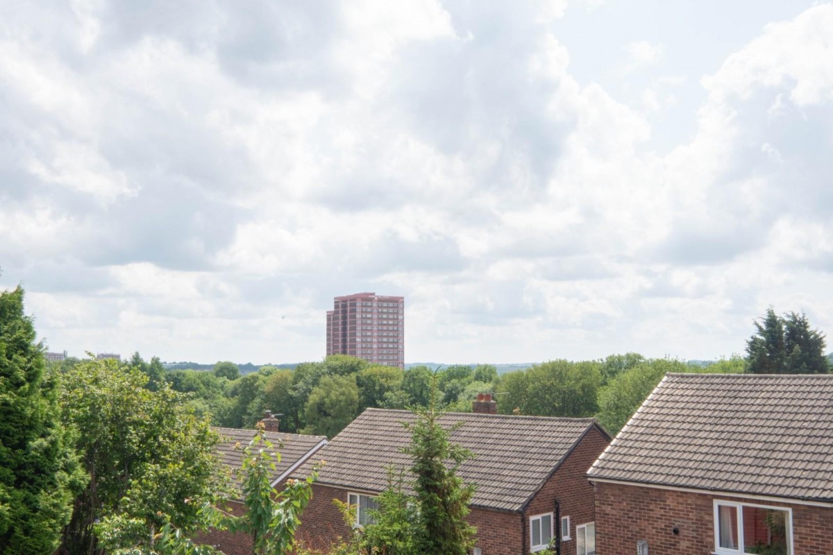 Sommerdale Grove, LS13 4SD