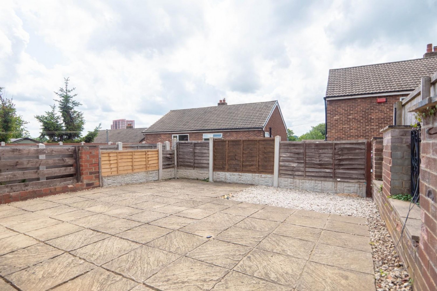 Sommerdale Grove, LS13 4SD