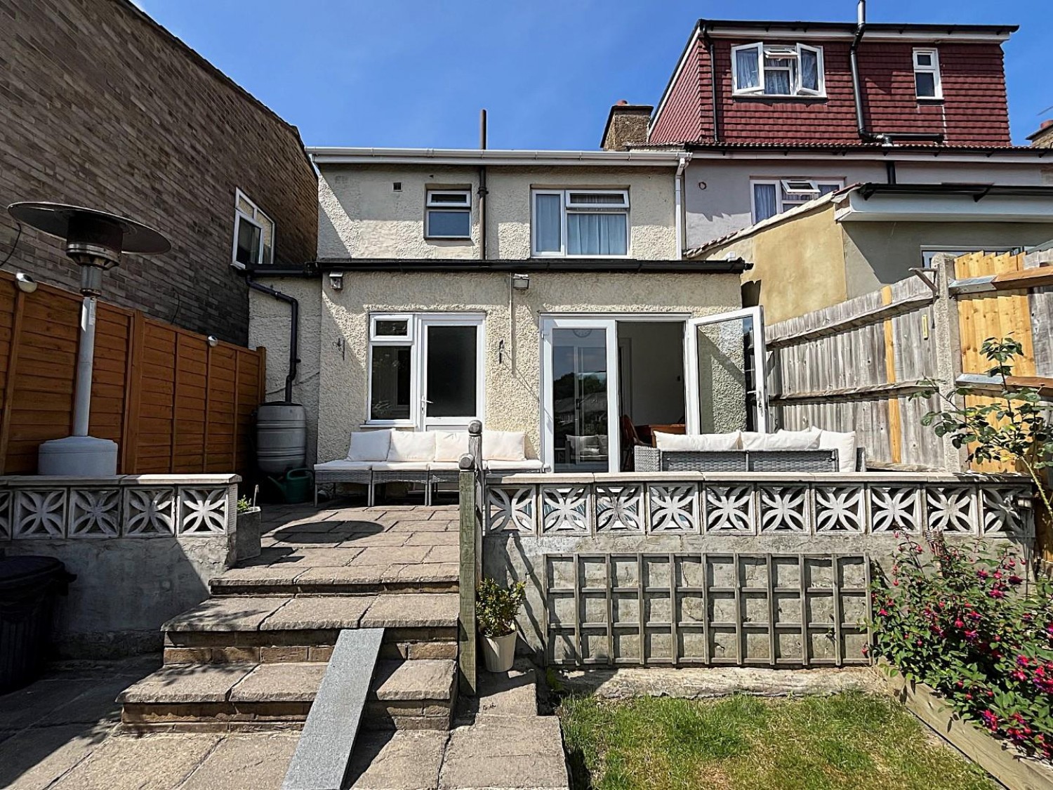 Vale Road, Northfleet, Gravesend, DA11