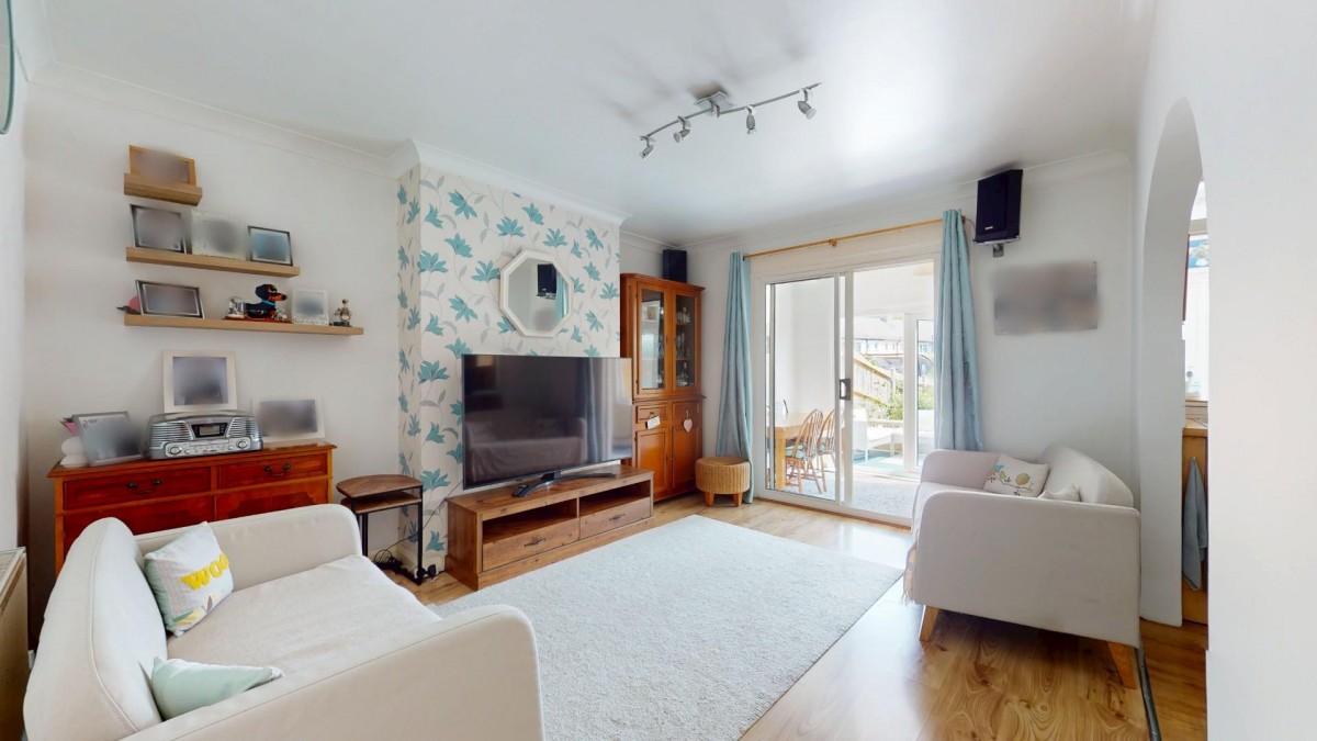 Vale Road, Northfleet, Gravesend, DA11