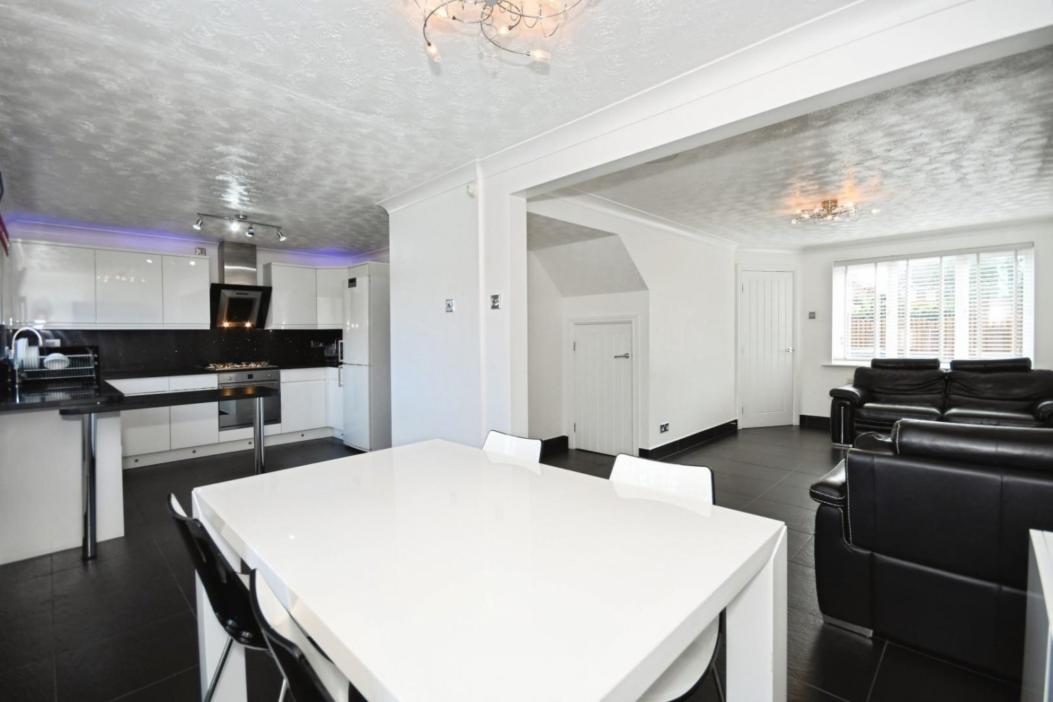 Standish Gardens, Shirecliffe, S5