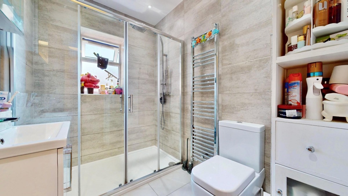 Quarles Park Road, Chadwell Heath, RM6