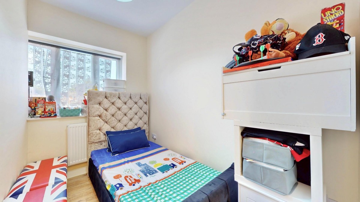 Quarles Park Road, Chadwell Heath, RM6