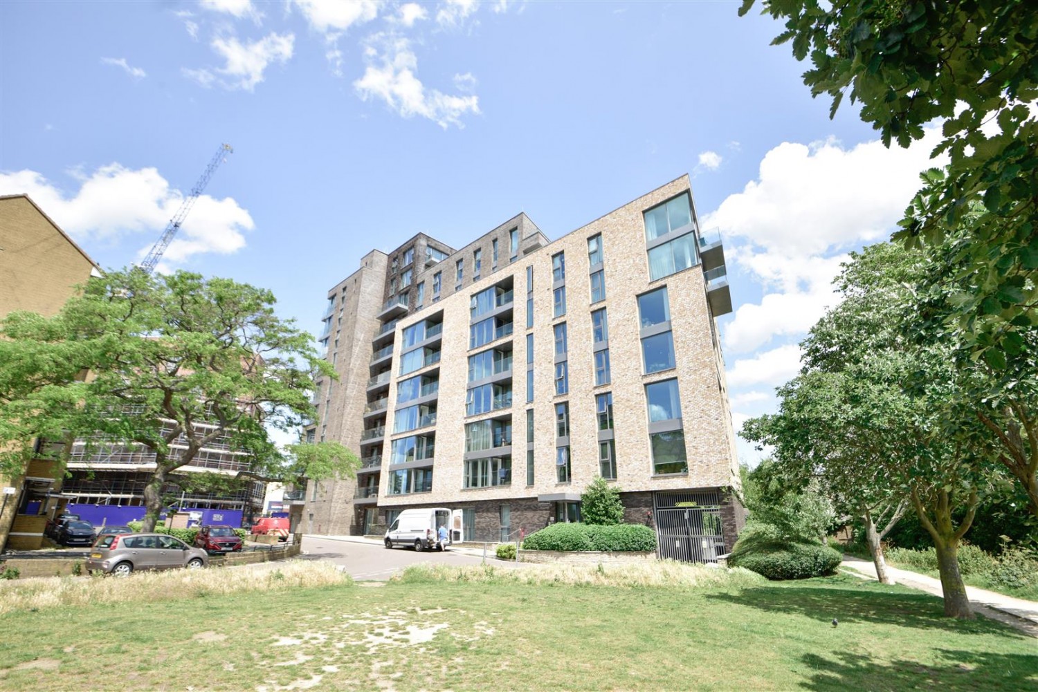 Newnton Close, London, N4