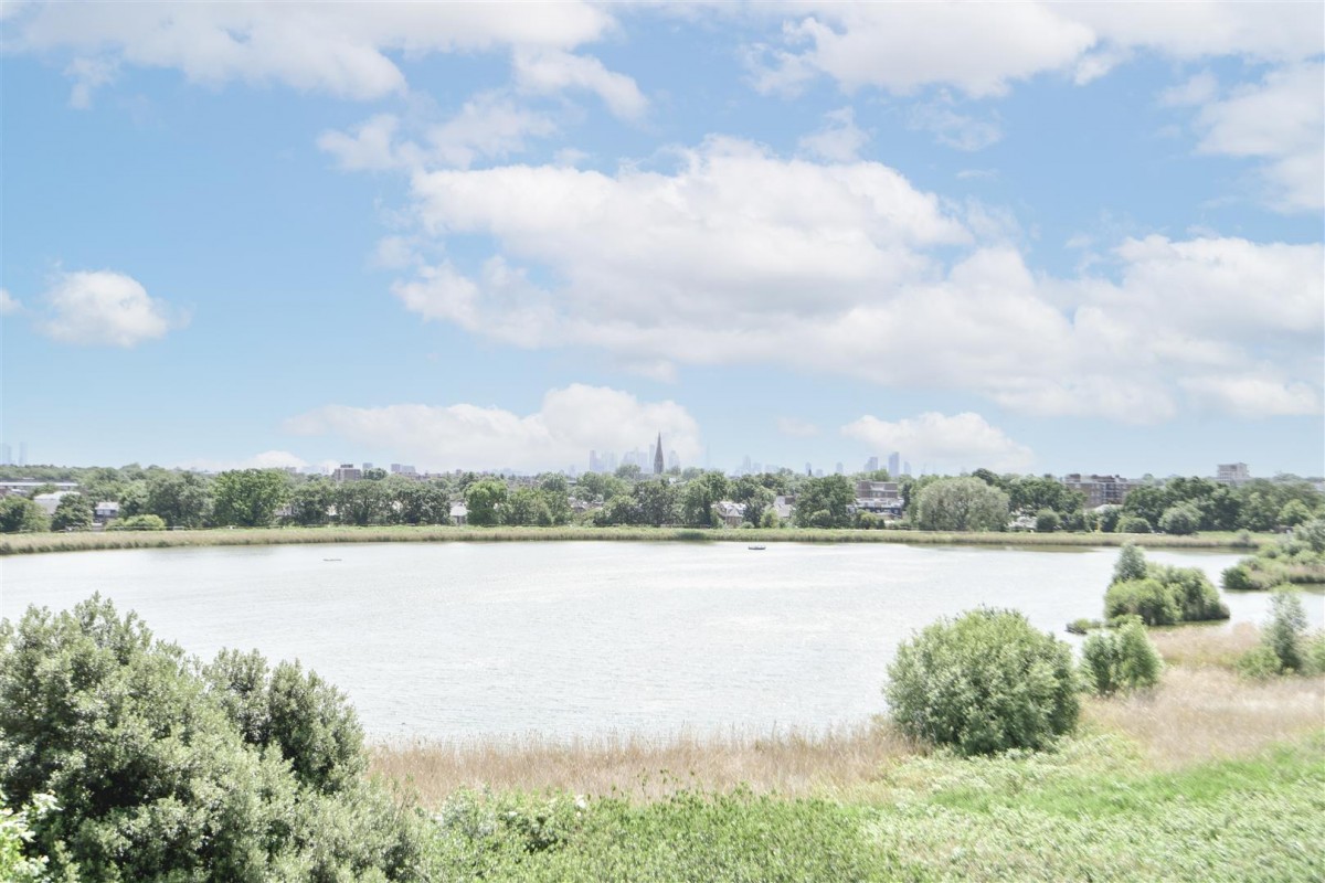 Newnton Close, London, N4