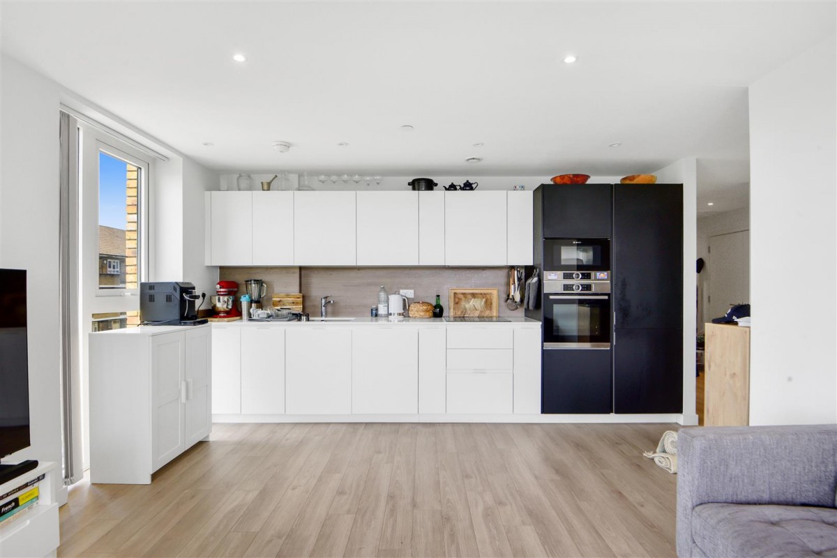 Newnton Close, London, N4