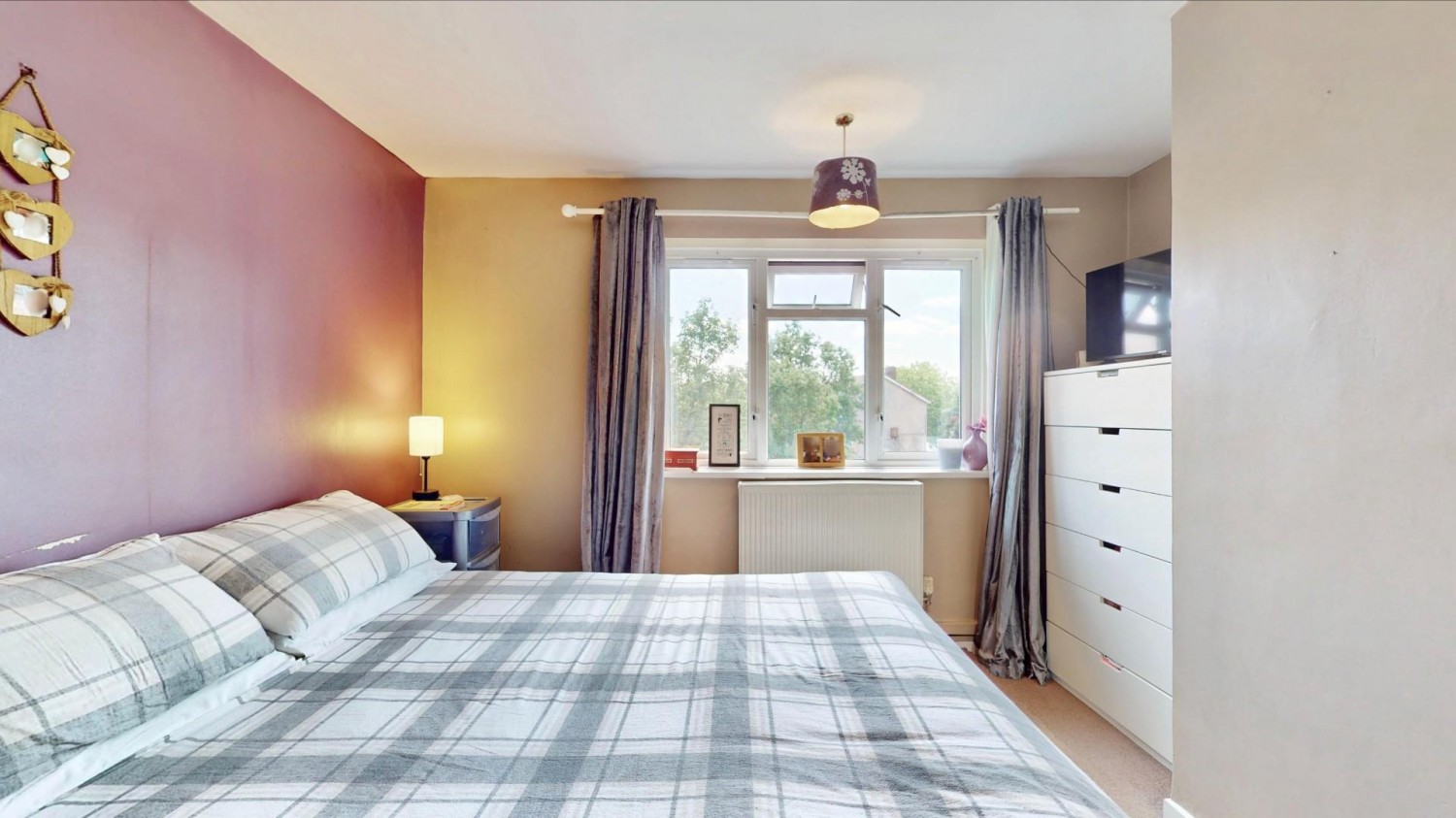 Arneways Avenue, Chadwell Heath, RM6