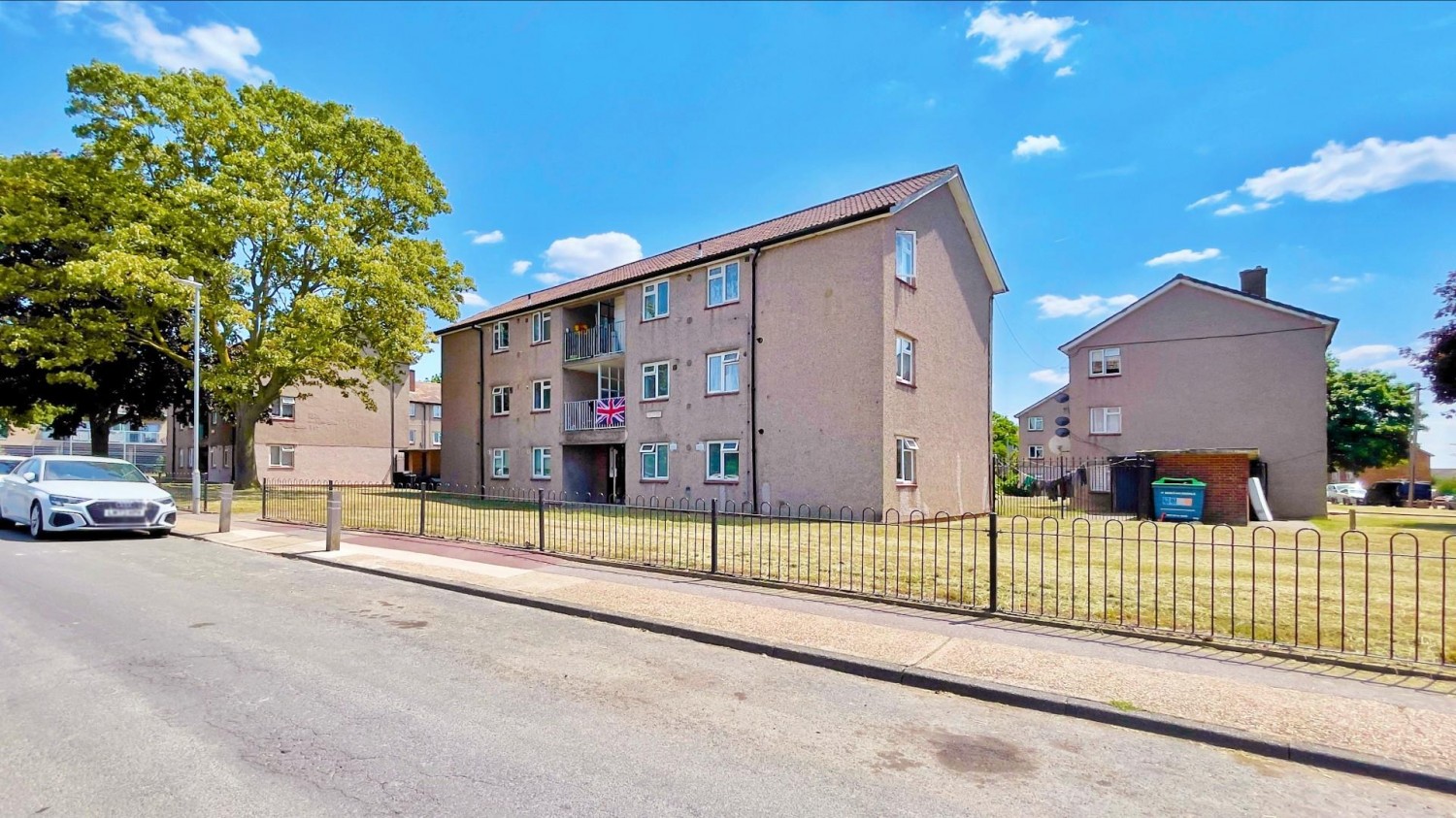 Arneways Avenue, Chadwell Heath, RM6