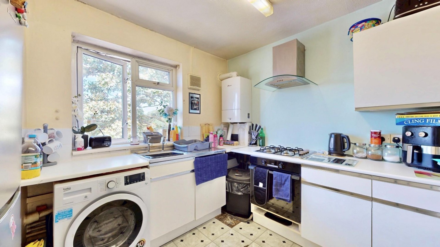 Arneways Avenue, Chadwell Heath, RM6