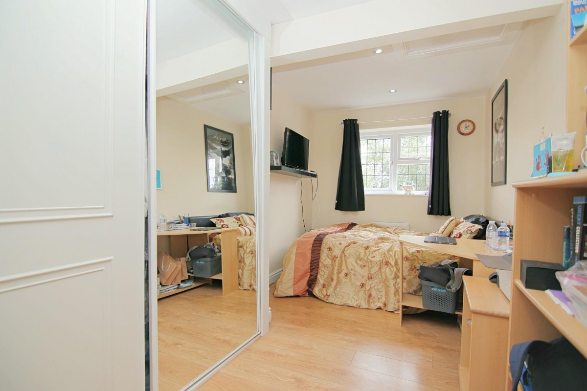 Sycamore Chase, Pudsey