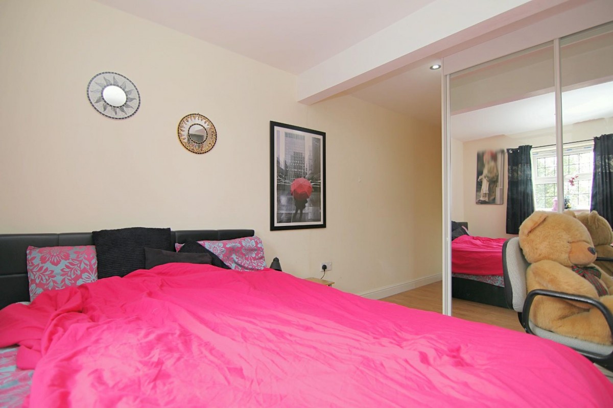 Sycamore Chase, Pudsey