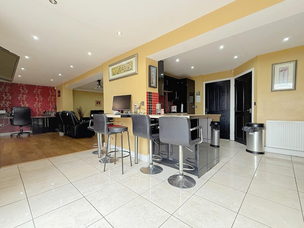 Sycamore Chase, Pudsey