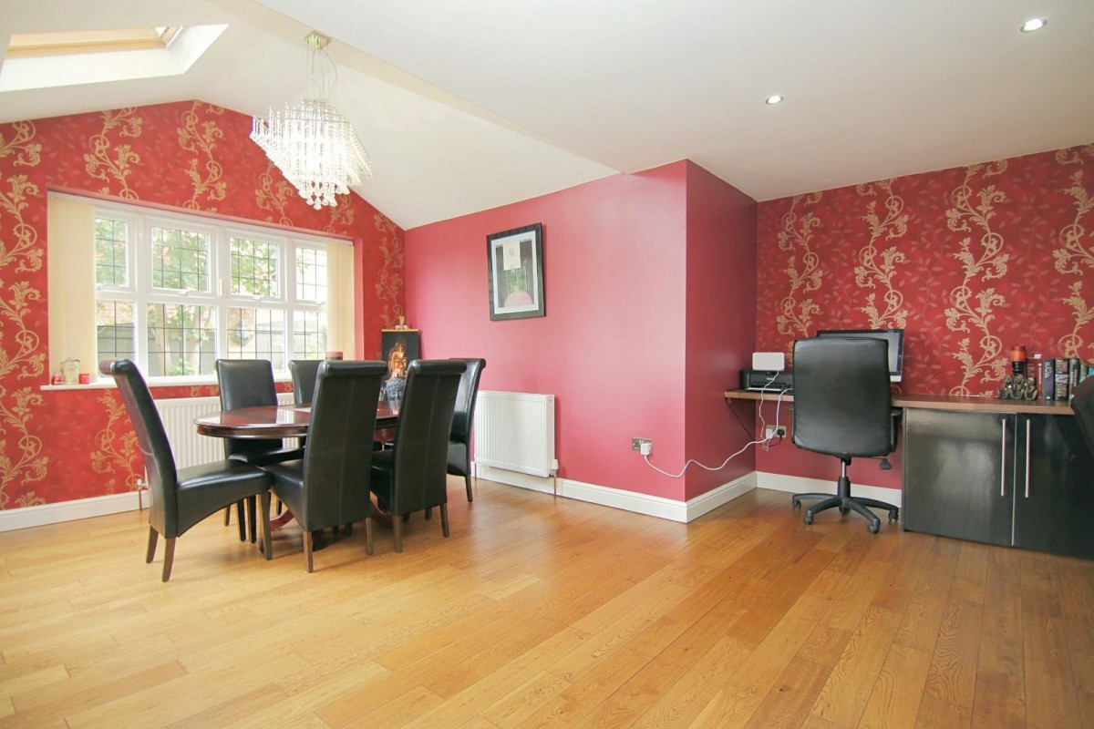 Sycamore Chase, Pudsey