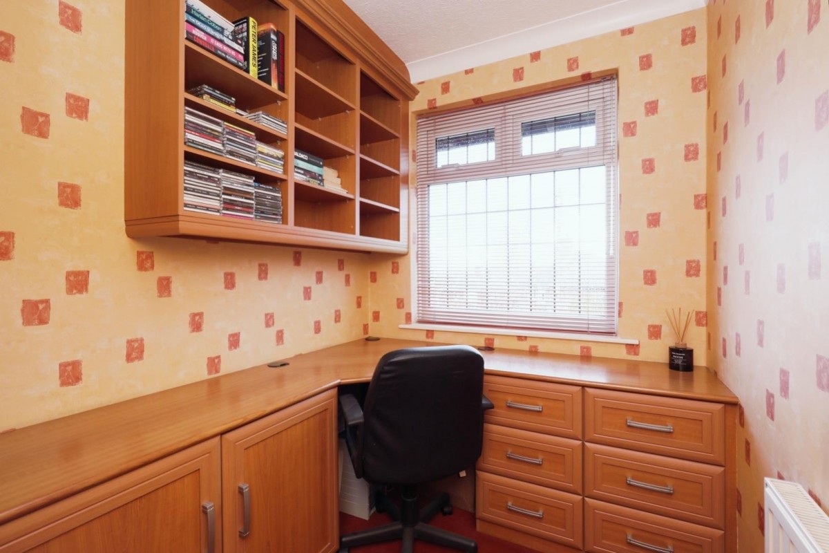 Thorpe House Rise, Norton Lees, Sheffield, S8 9NL