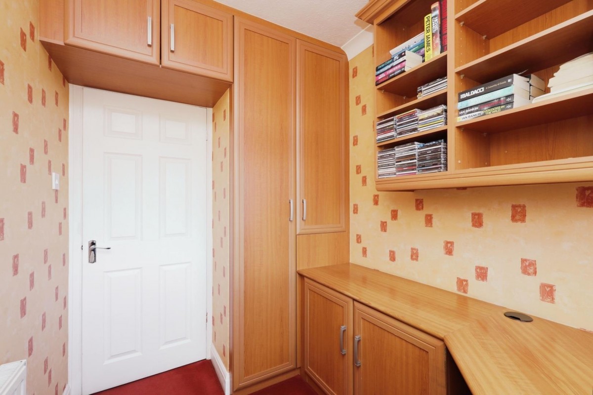 Thorpe House Rise, Norton Lees, Sheffield, S8 9NL