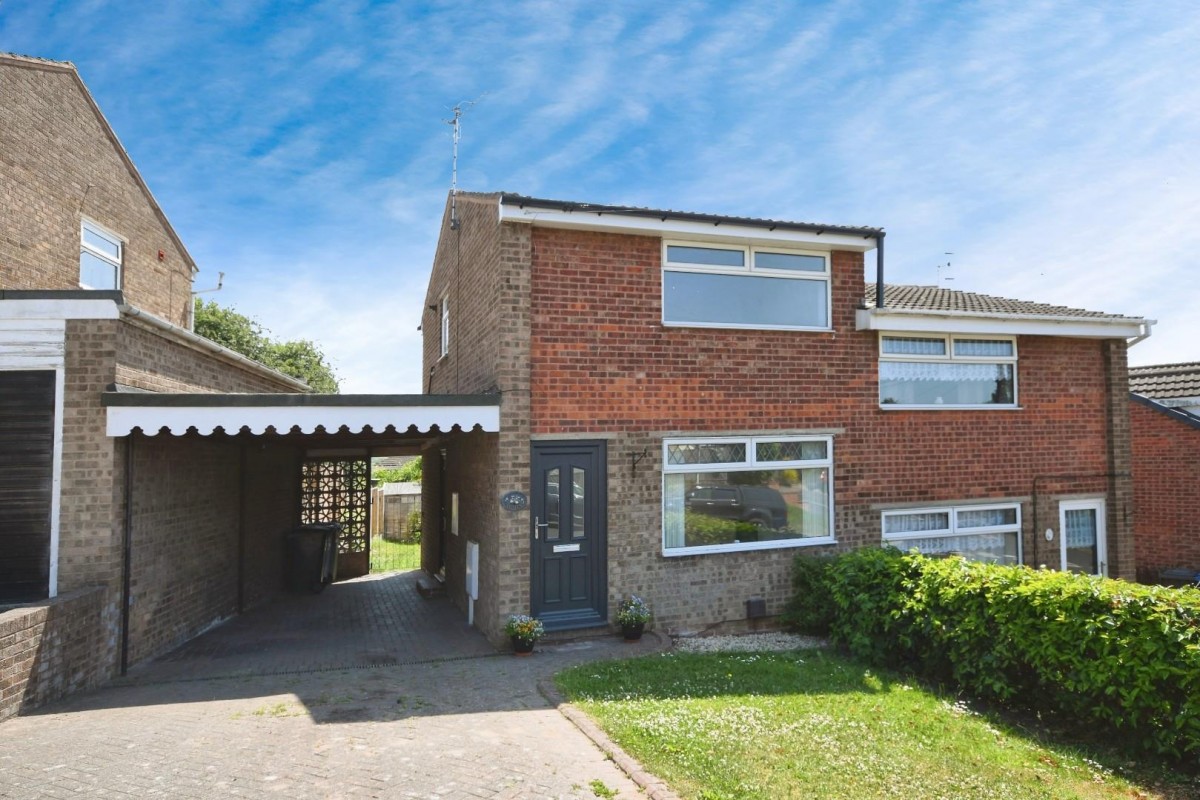 Fallowfield Road, New Whittington, Chesterfield, S43 2DP