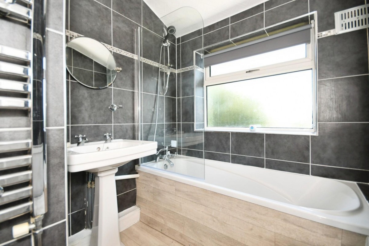 Fallowfield Road, New Whittington, Chesterfield, S43 2DP