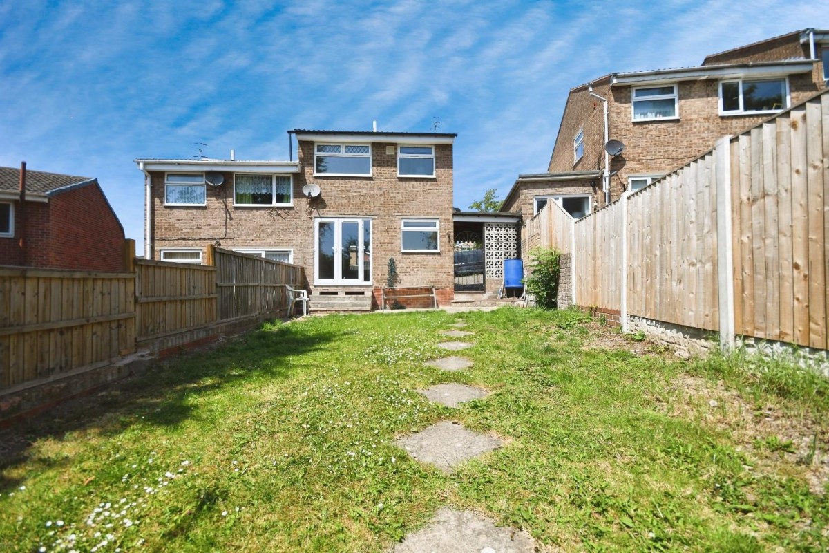 Fallowfield Road, New Whittington, Chesterfield, S43 2DP