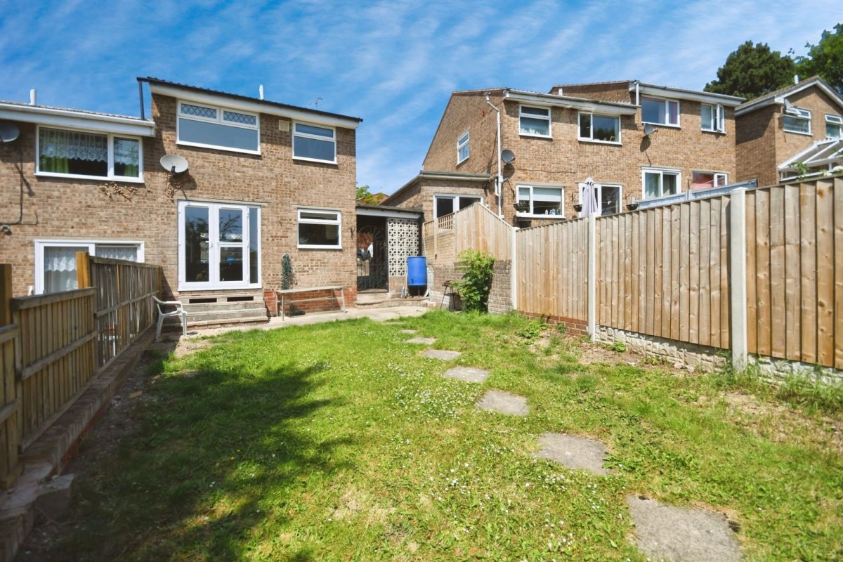 Fallowfield Road, New Whittington, Chesterfield, S43 2DP