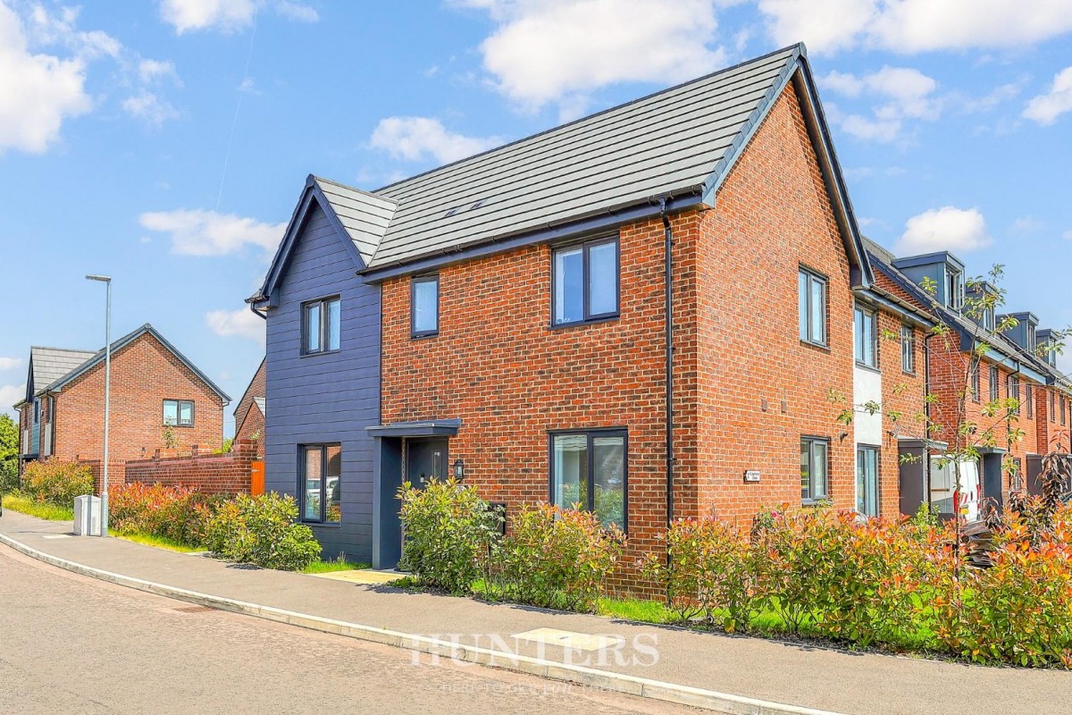 Rosemary Close, Middleton M24