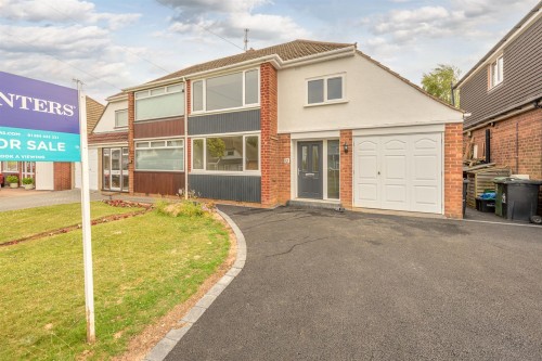 Dorchester Road, Pedmore, DY9 0XD