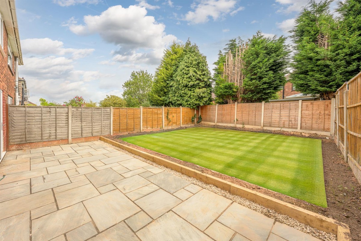 Dorchester Road, Pedmore, DY9 0XD