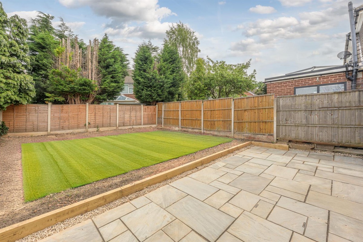 Dorchester Road, Pedmore, DY9 0XD