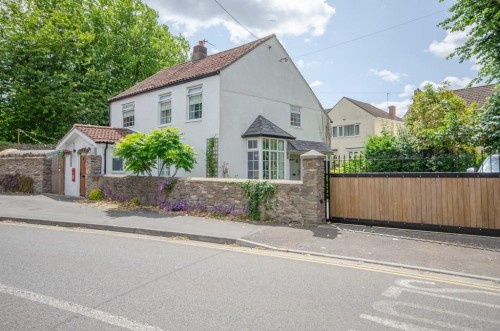 Mangotsfield Road, Mangotsfield, Bristol, BS16 9LG