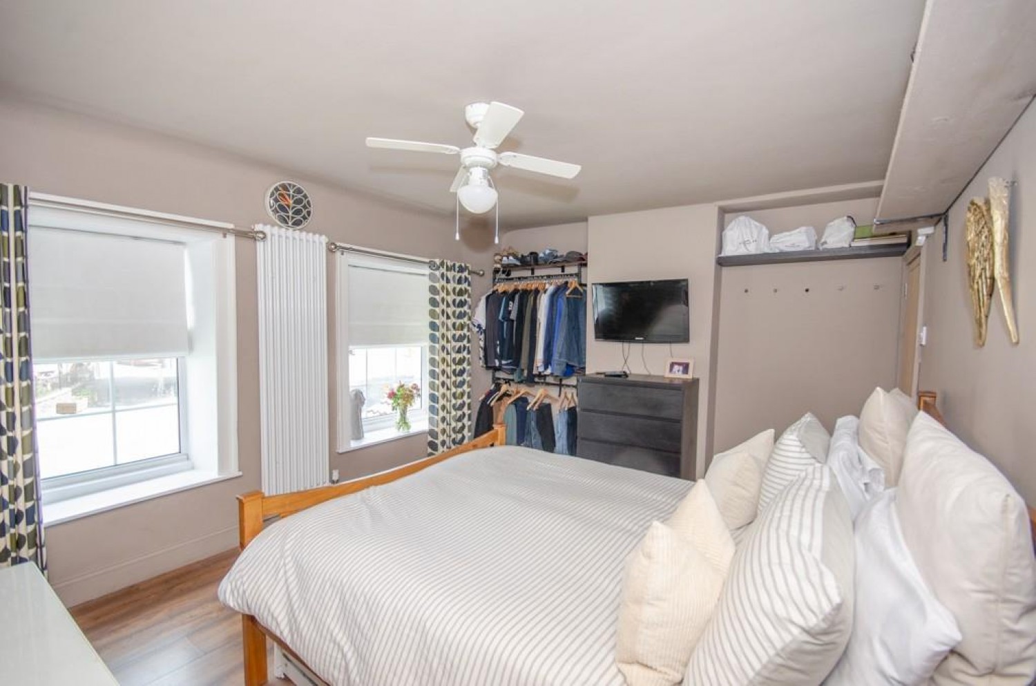 Mangotsfield Road, Mangotsfield, Bristol, BS16 9LG