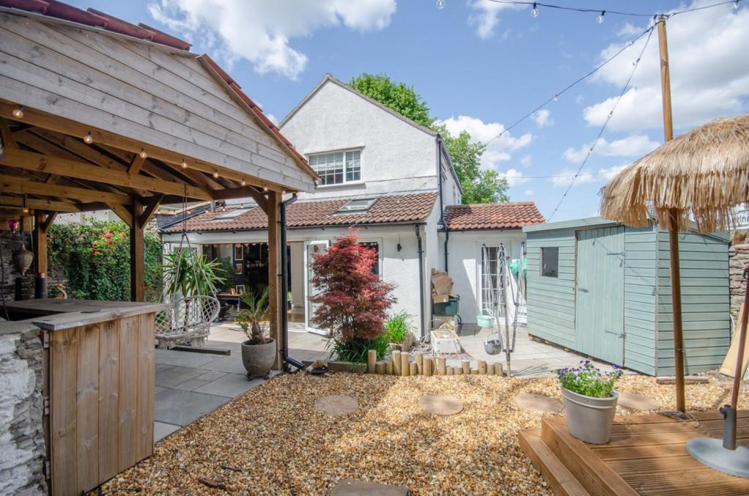 Mangotsfield Road, Mangotsfield, Bristol, BS16 9LG