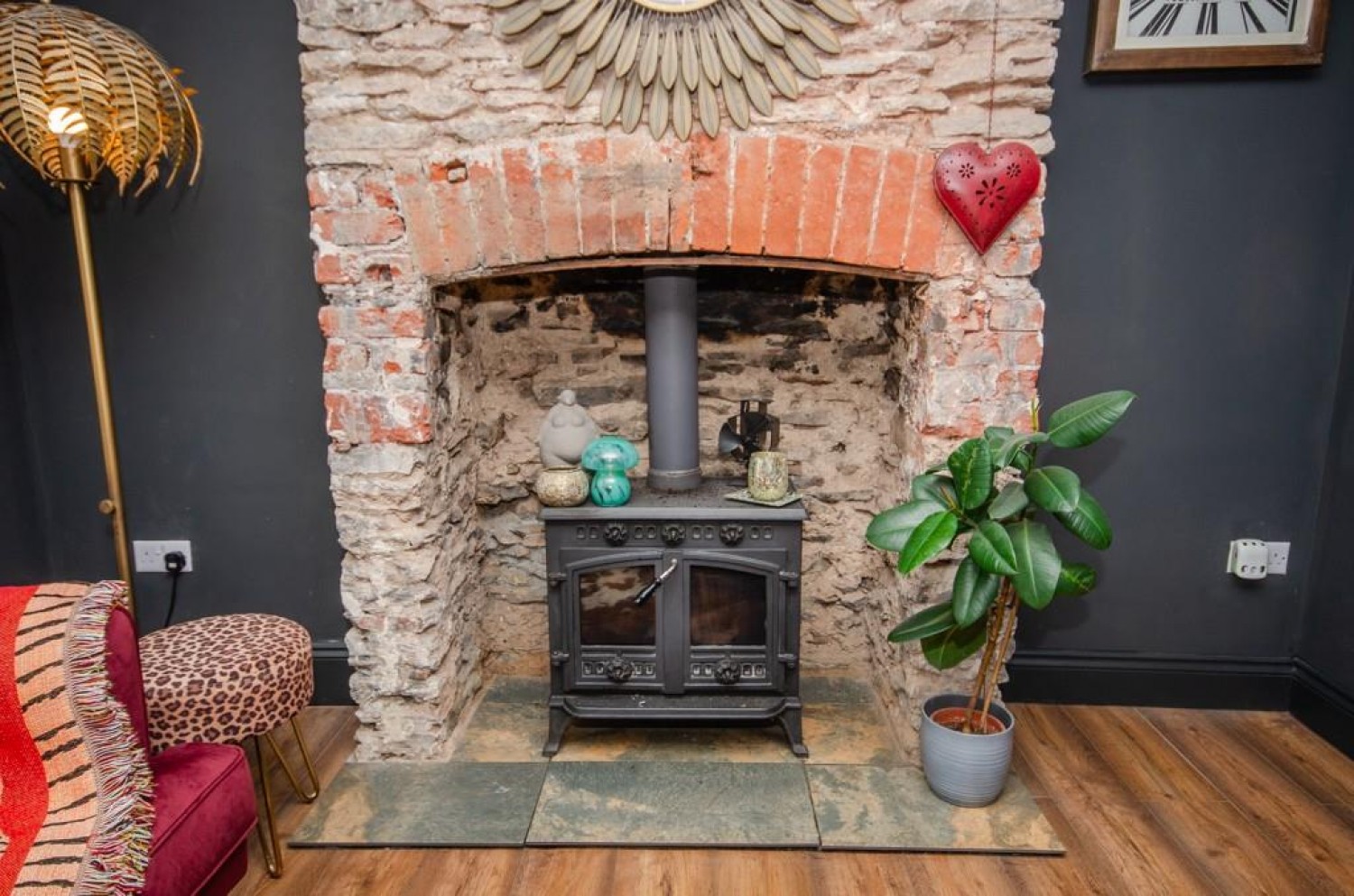 Mangotsfield Road, Mangotsfield, Bristol, BS16 9LG