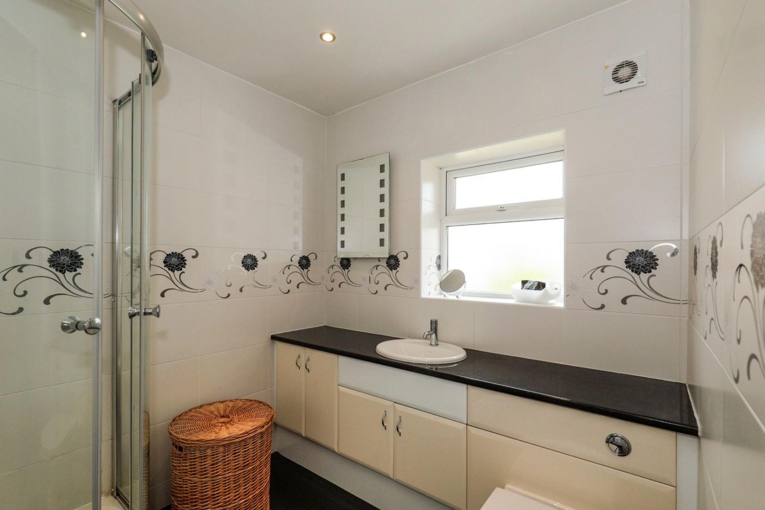 Almsford Avenue, Harrogate