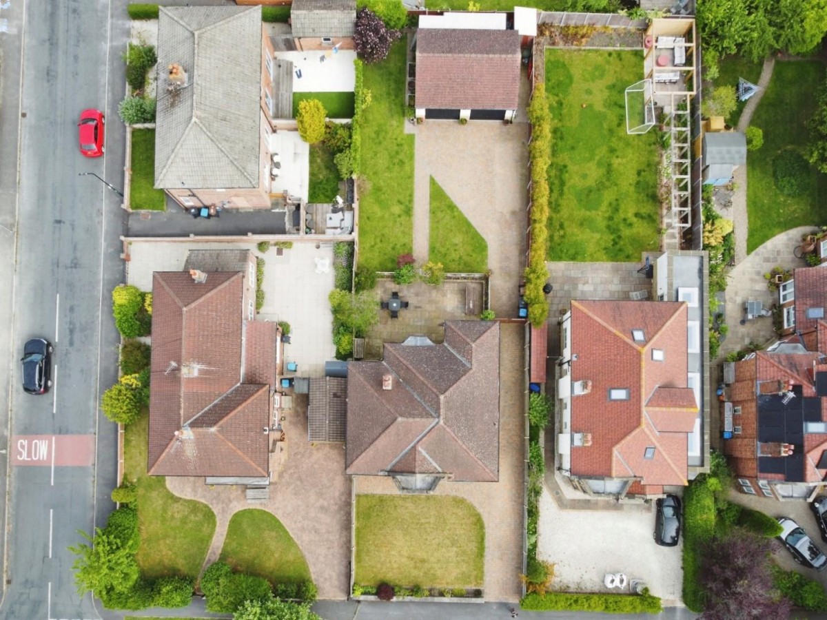 Almsford Avenue, Harrogate