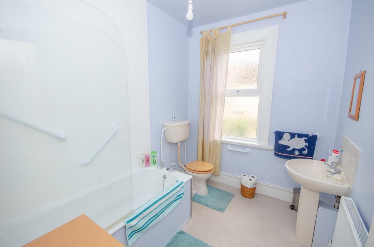 Camerton Road, Greenbank, Bristol BS5 6HN