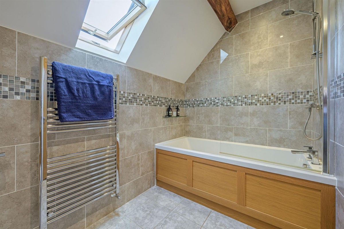 Blakeshall Farm Barns, Blakeshall Lane, Wolverley, DY11 5XW