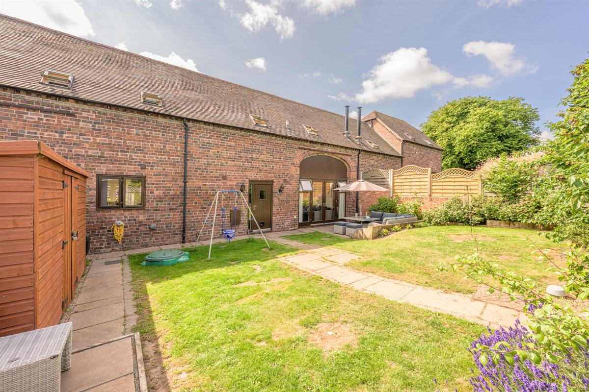 Blakeshall Farm Barns, Blakeshall Lane, Wolverley, DY11 5XW