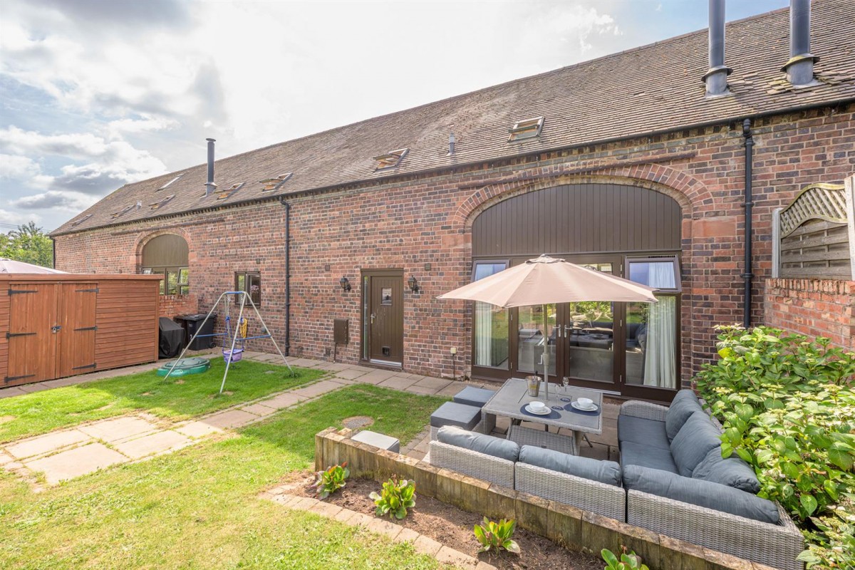 Blakeshall Farm Barns, Blakeshall Lane, Wolverley, DY11 5XW