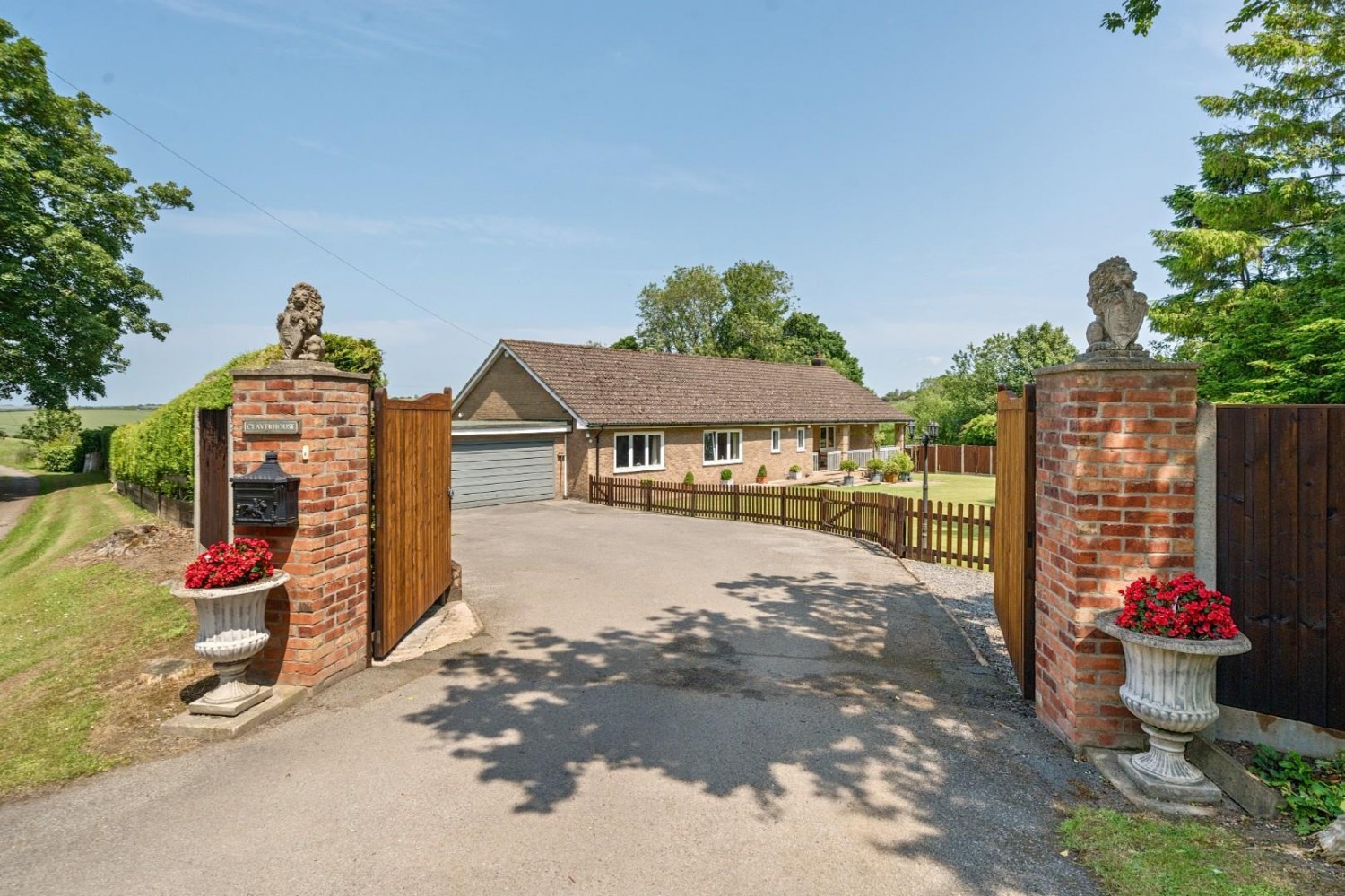 School Lane, Fulletby, Horncastle, LN9 6JY