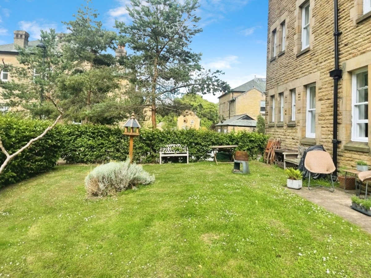 Woodale House, Menston, LS29