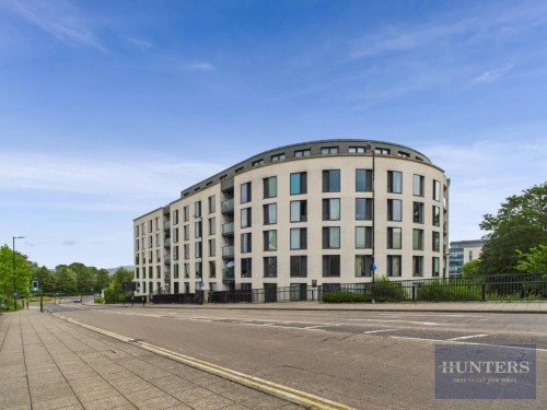 St. James Walk, Honeybourne Way, Cheltenham