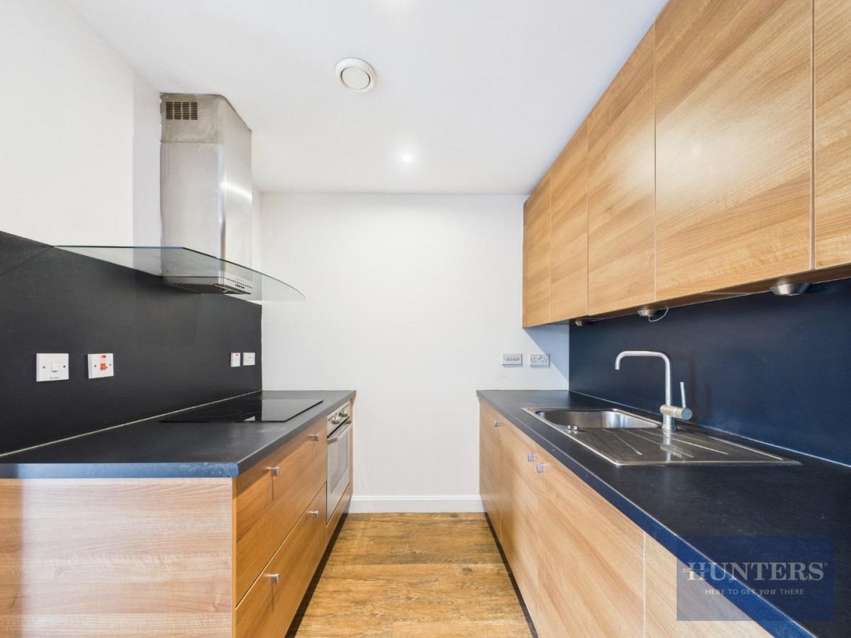 St. James Walk, Honeybourne Way, Cheltenham