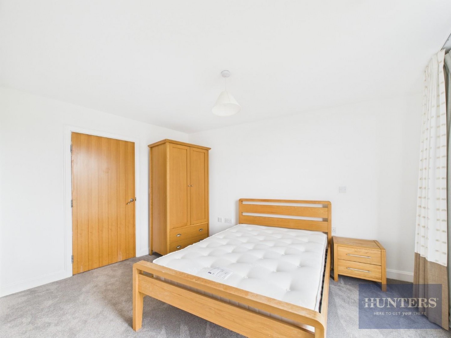 St. James Walk, Honeybourne Way, Cheltenham