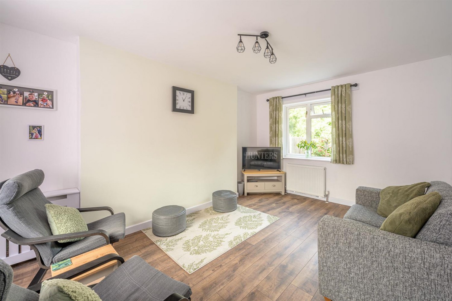 Glynne Avenue, Kingswinford, DY6 9PT