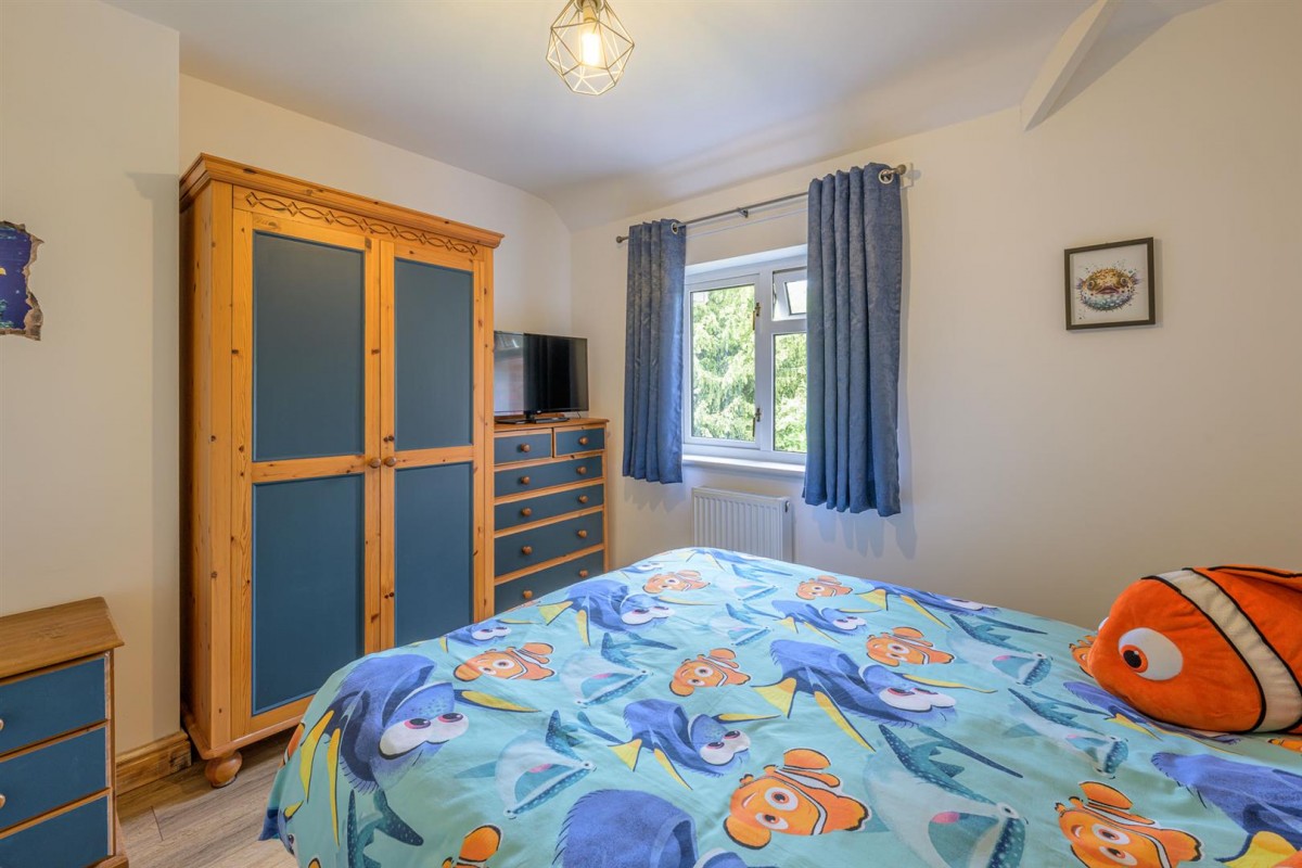 Glynne Avenue, Kingswinford, DY6 9PT