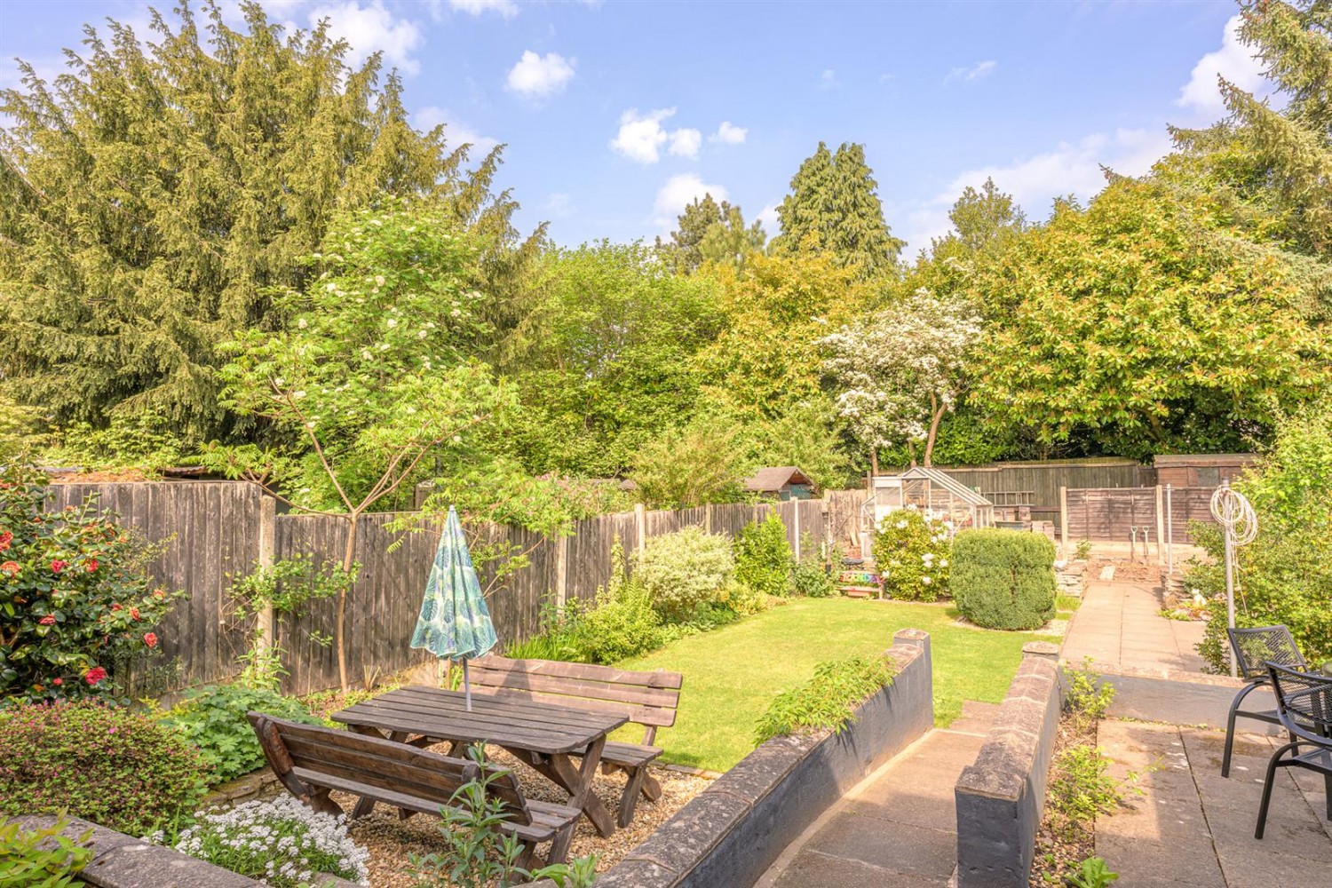 Glynne Avenue, Kingswinford, DY6 9PT