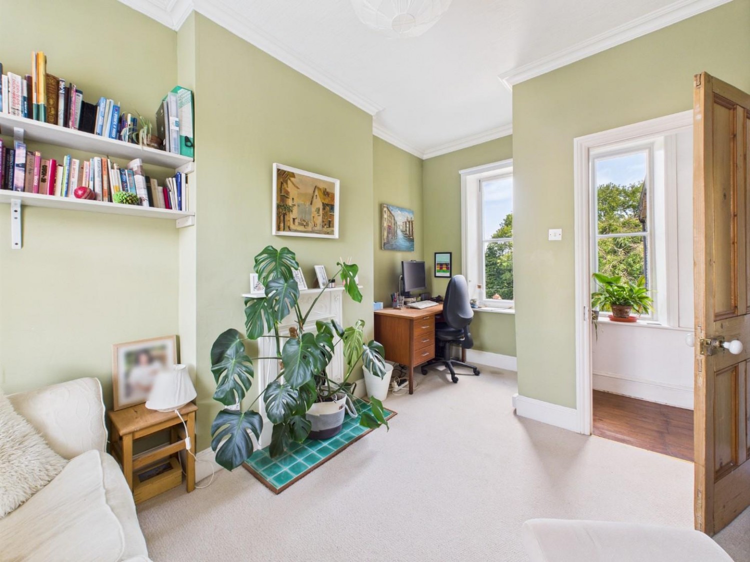 The Drive, Greengates