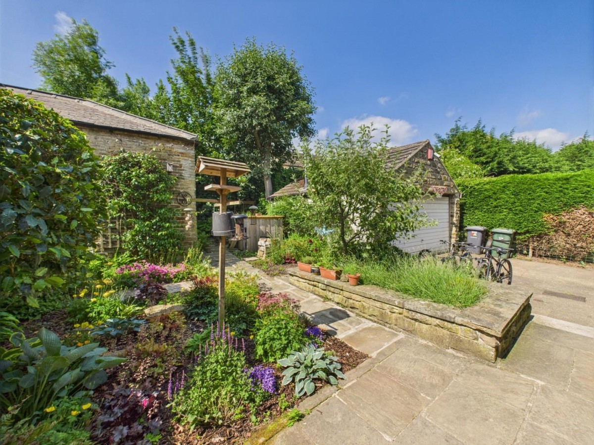 The Drive, Greengates