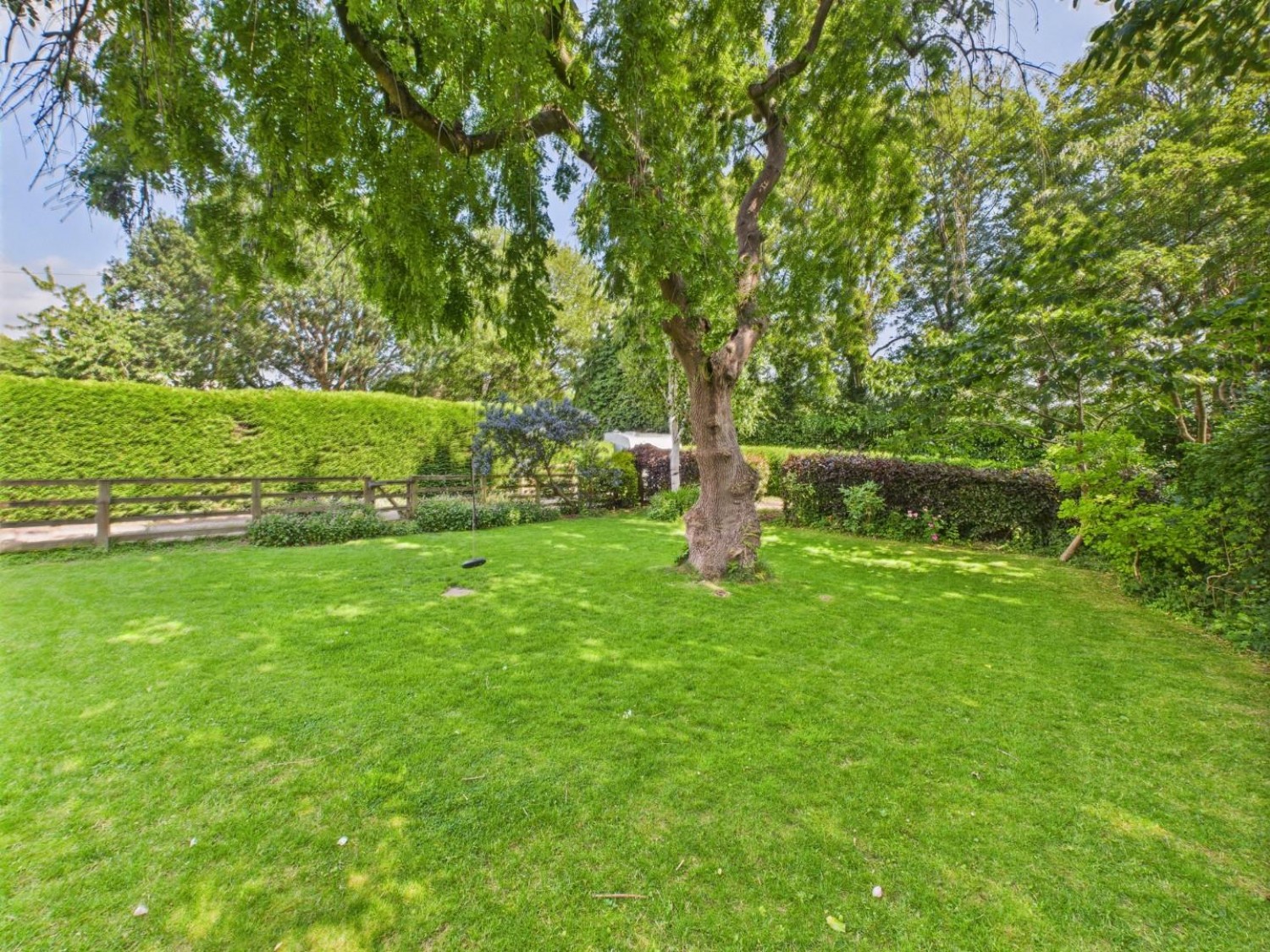 The Drive, Greengates