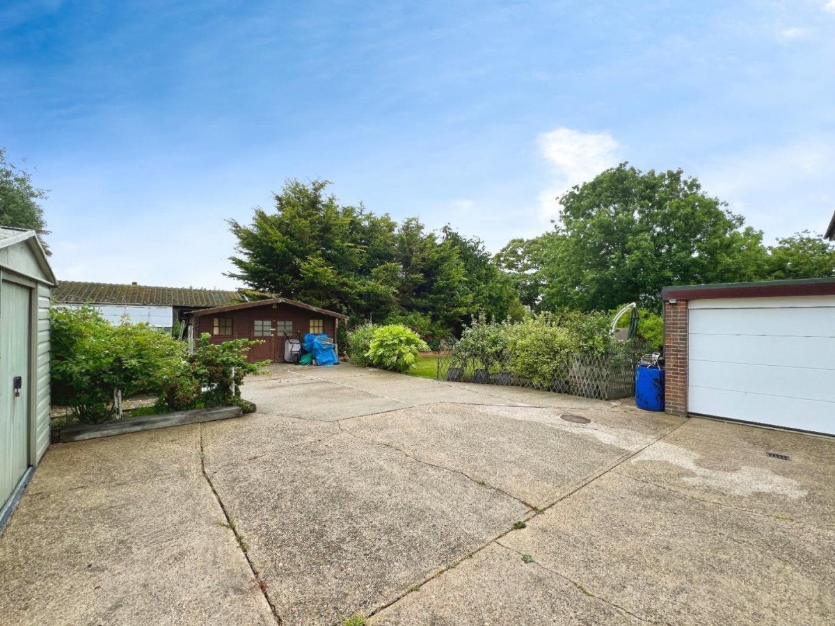 Ashford Road, Newingreen